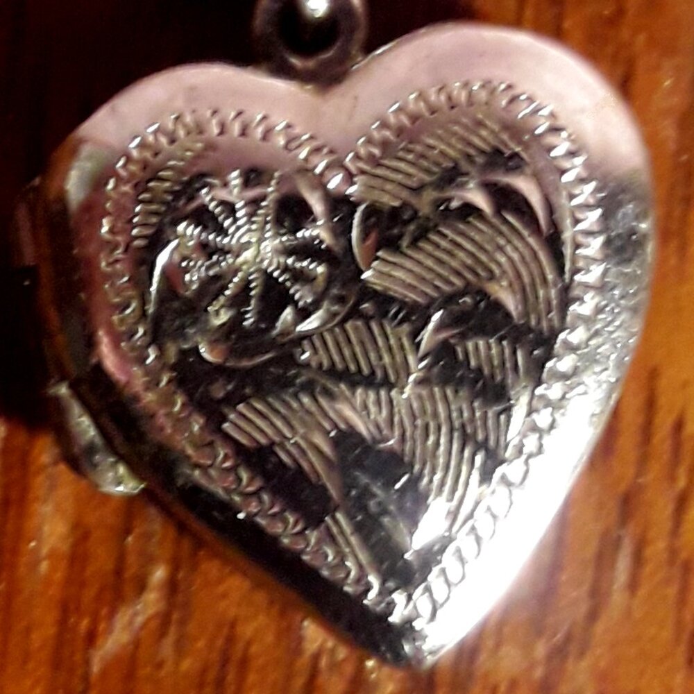 Vintage Puffy Sterling Silver Heart Locket 1930s-1940s